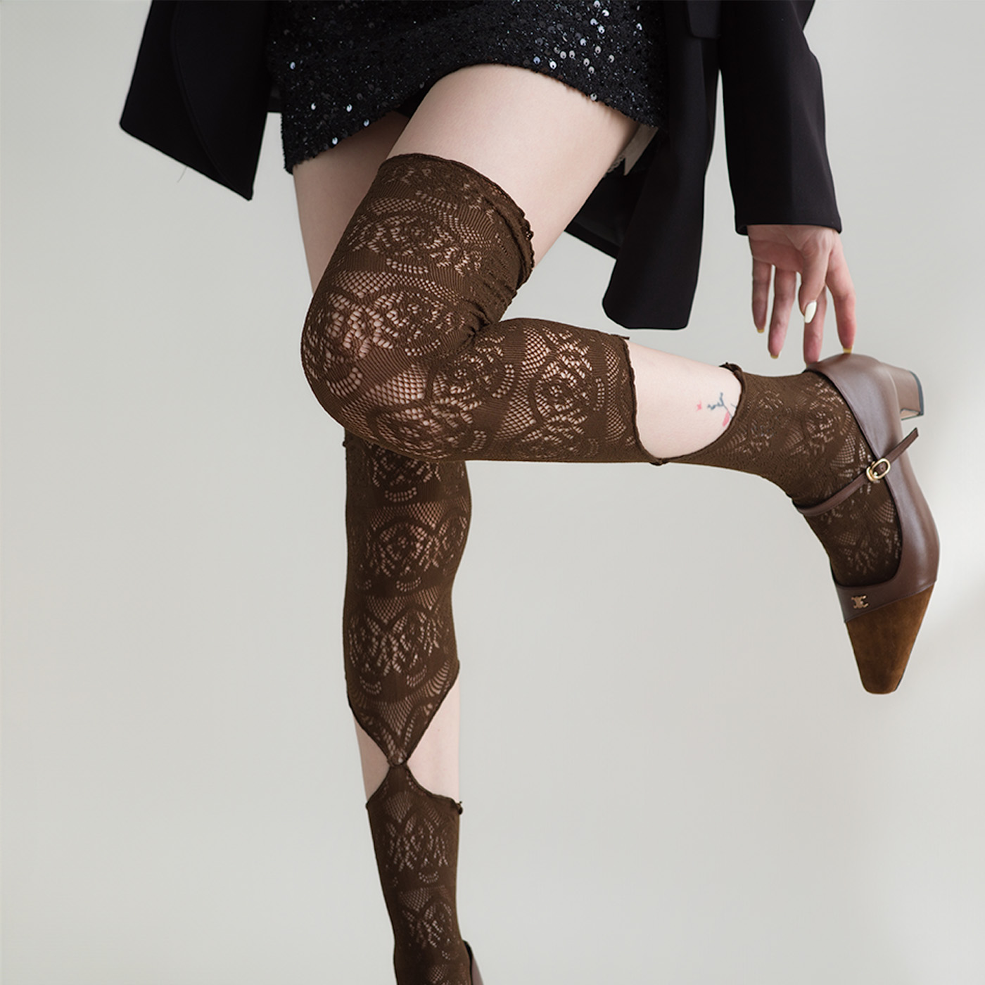女性のレース中空オーバーニーストッキングセクシーな甘い花スタ - Fishing Socks のレビューと価格